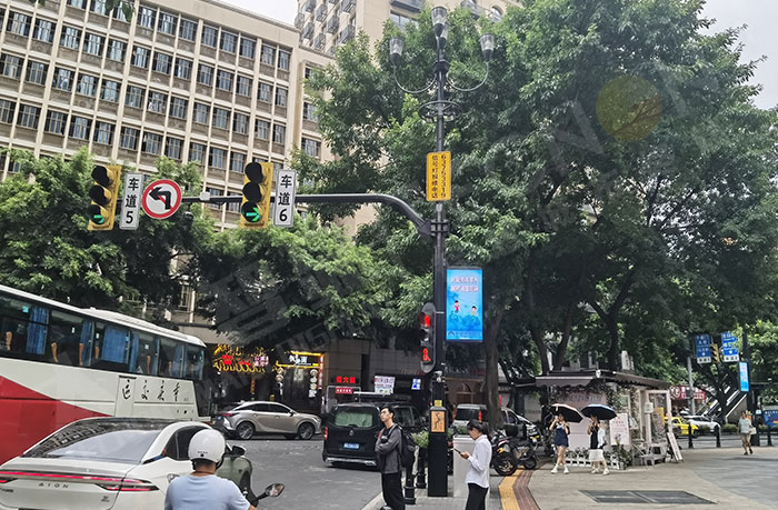 智慧路燈,LED燈桿屏